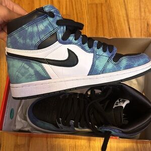women’s Air Jordan one high Tie Dye Size:7